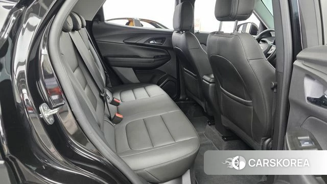 Chevrolet (GM Daewoo) The New Trail Blazer 2024 Черный из Кореи, фото 2