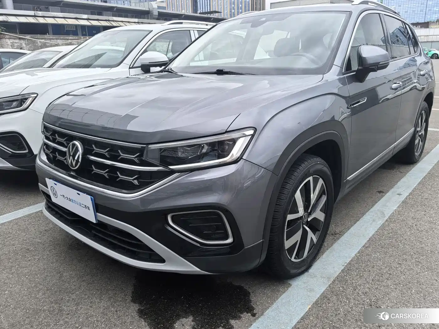 Volkswagen Tanyue 2024 Silver/gray из Китая, фото 2