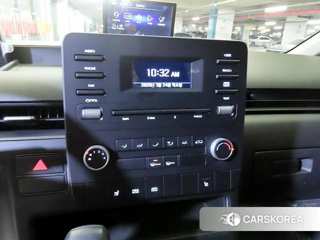 Hyundai Staria 2023 Серебряный из Кореи, фото 2