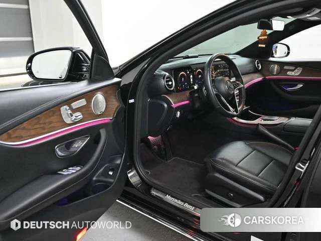 Mercedes-Benz E-Class W213 2023 Черный из Кореи, фото 2