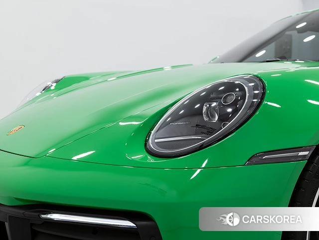 Porsche 911(992) 2023 Зеленый из Кореи, фото 2