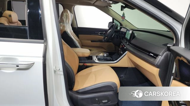 Kia Carnival 4th generation 2023 Белый из Кореи, фото 2