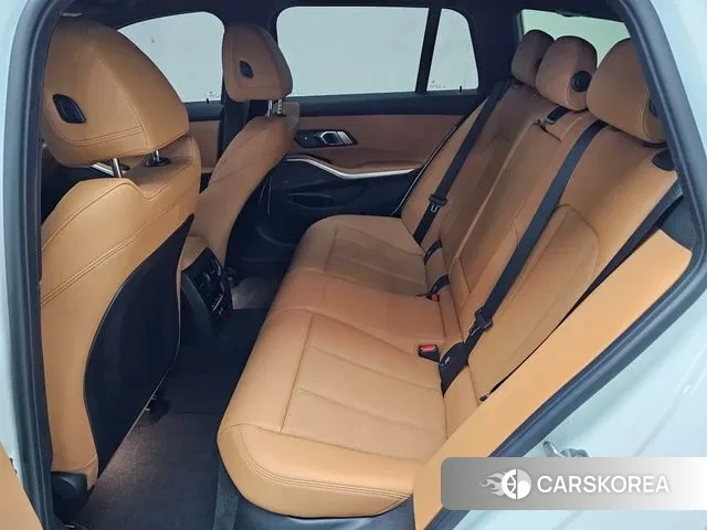 BMW 3 Series (G20) 2024 Белый из Кореи, фото 2