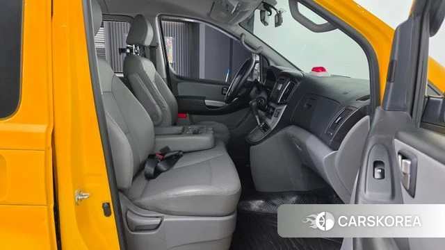 Hyundai The New Grand Starex 2018 Желтый из Кореи, фото 2