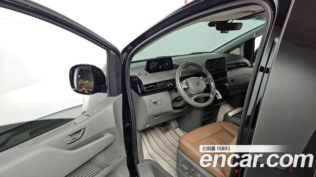 Hyundai Staria 2021 Черный из Кореи, фото 2