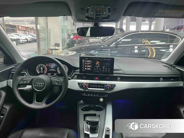Audi A4L 2021 Белый из Китая, фото 2