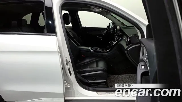 Mercedes-Benz GLC-Class X253 2019 Белый из Кореи, фото 2