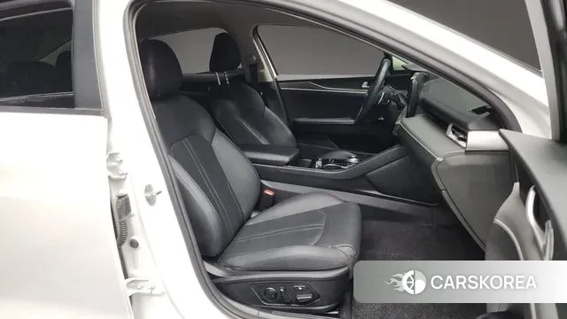 Kia K5 3rd generation 2020 Белый из Кореи, фото 2