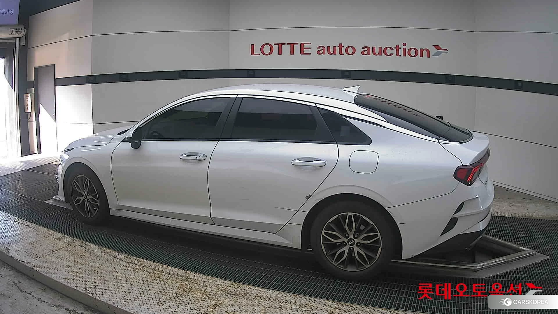 Kia K5 2021 Snow White Pearl (optional) из Кореи, фото 2