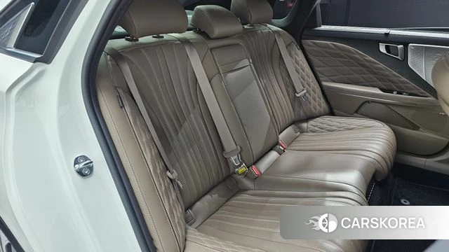 Kia K8 Hybrid 2022 Белый из Кореи, фото 2