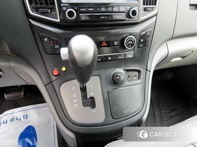 Hyundai The New Grand Starex 2018 Желтый из Кореи, фото 2