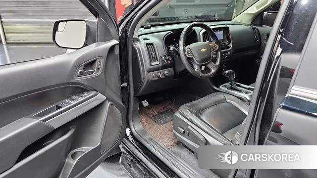 Chevrolet (GM Daewoo) Real New Colorado 2021 Черный из Кореи, фото 2