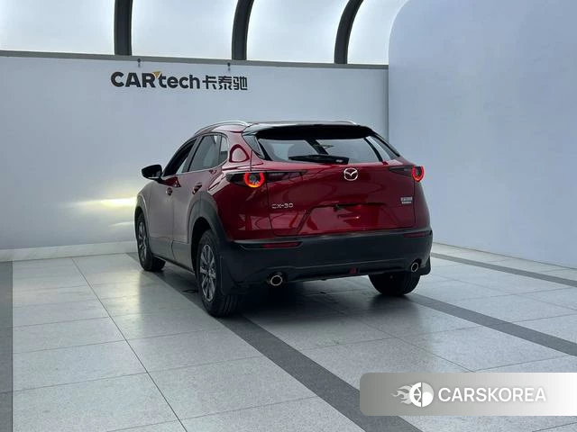 Mazda CX-30 2022 Красный из Китая, фото 2