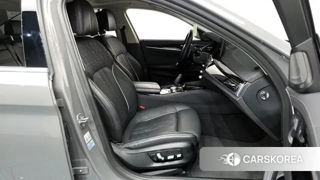 BMW 5 Series (G30) 2020 Серый из Кореи, фото 2