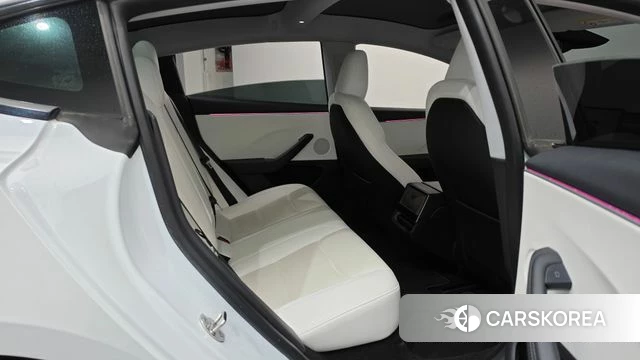 Tesla Model 3 2024 Белый из Кореи, фото 2