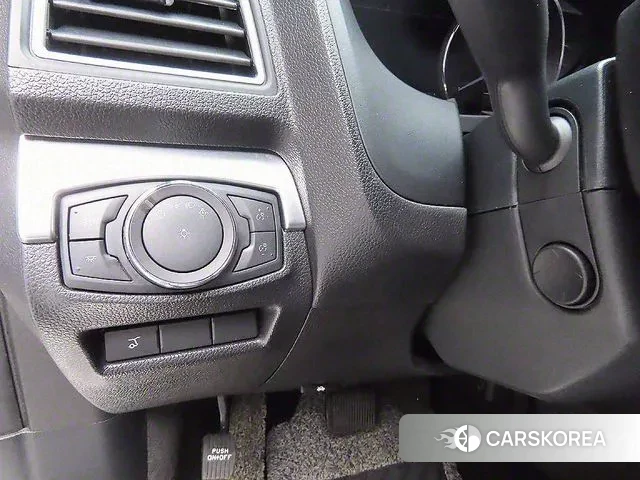 Ford Explorer 2018 Белый из Кореи, фото 2