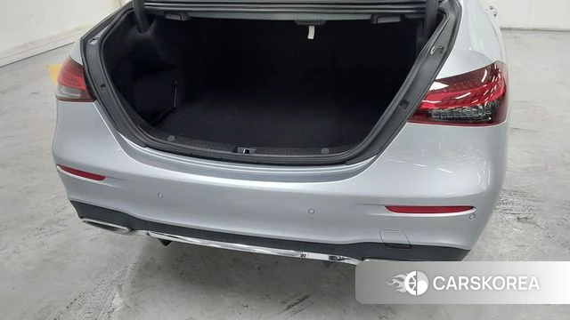 Mercedes-Benz E-Class W213 2022 Серебряный из Кореи, фото 2