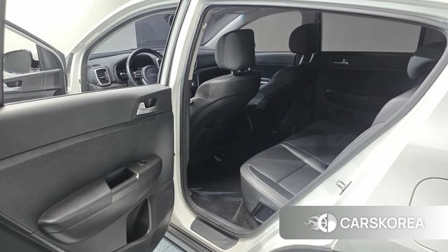 Kia Sportage The Bold 2021 Белый из Кореи, фото 2