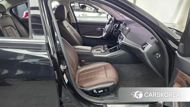 BMW 3 Series (G20) 2019 Черный из Кореи, фото 2