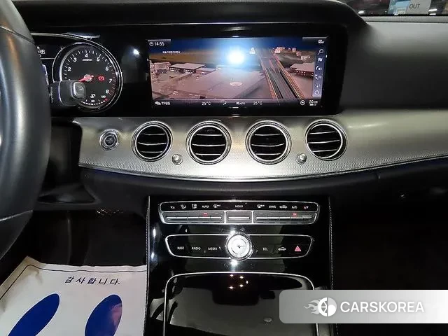 Mercedes-Benz E-Class W213 2019 Белый из Кореи, фото 2