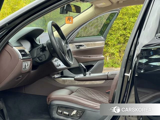 BMW 7 series 2021 Черный из Китая, фото 2