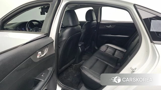 Kia Come New K3 2019 Белый из Кореи, фото 2