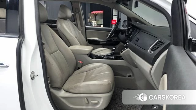 Kia The New Carnival 2018 Белый из Кореи, фото 2