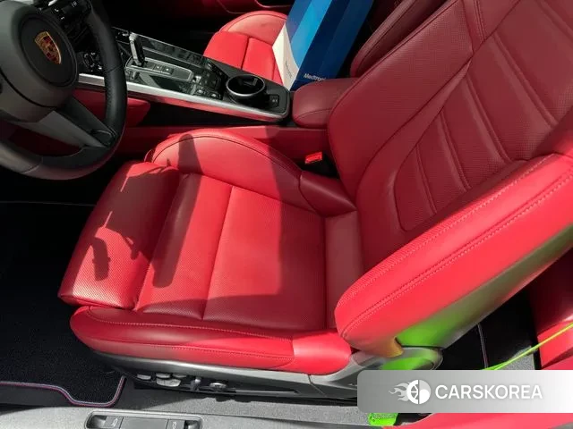 Porsche 911(992) 2024 Серебряный из Кореи, фото 2