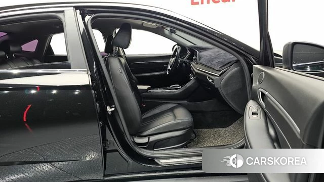 Hyundai Sonata (DN8) 2021 Черный из Кореи, фото 2