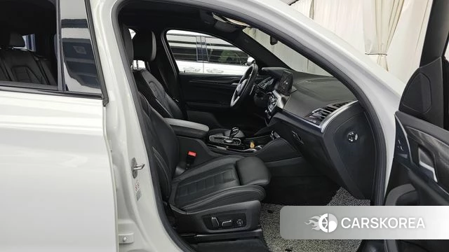 BMW X4 (G02) 2024 Белый из Кореи, фото 2