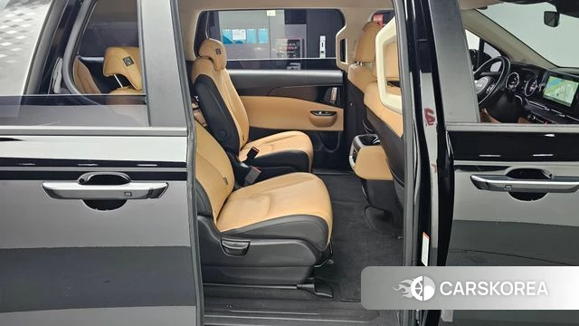 Kia Carnival 4th generation 2023 Черный из Кореи, фото 2