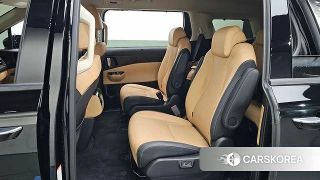Kia Carnival 4th generation 2023 Черный из Кореи, фото 2