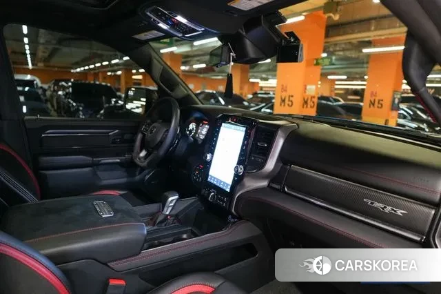 Dodge Lampicup 2022 Белый из Кореи, фото 2