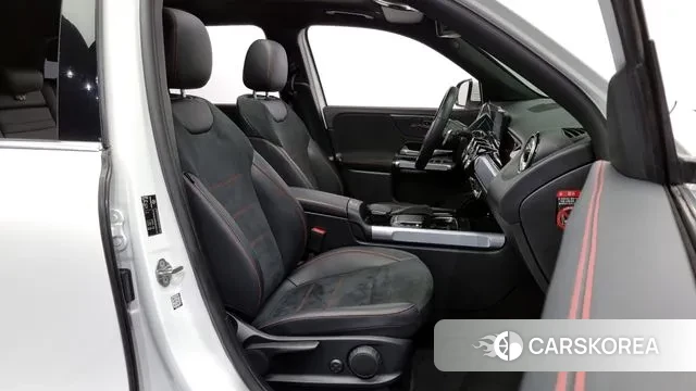 Mercedes-Benz GLB-Class X247 2022 Белый из Кореи, фото 2