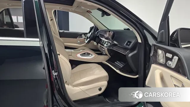 Mercedes-Benz GLE-Class W167 2021 Темно-зеленый из Кореи, фото 2