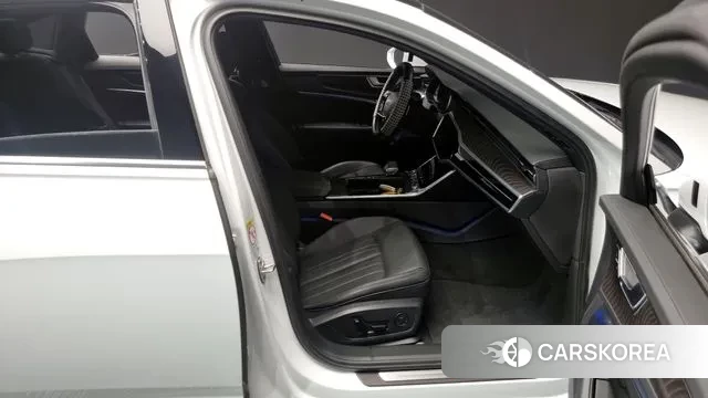 Audi A6 (C8) id 2900807 из Кореи 2