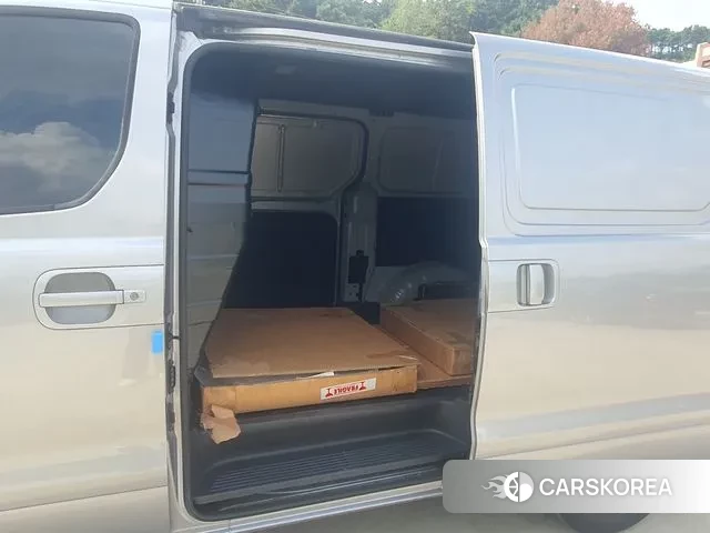 Hyundai The New Grand Starex 2020 Серебряный из Кореи, фото 2