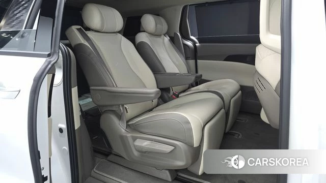 Kia The New Carnival 4th Generation 2025 Белый из Кореи, фото 2