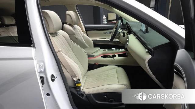 Genesis GV70 2022 Белый из Кореи, фото 2