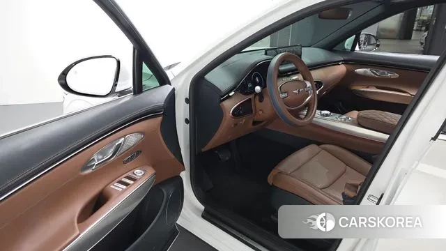 Genesis GV70 2024 Белый из Кореи, фото 2