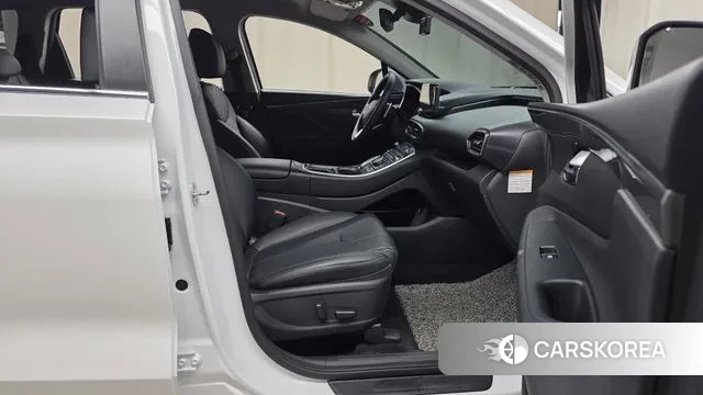 Hyundai The New Santa Fe 2022 Белый из Кореи, фото 2