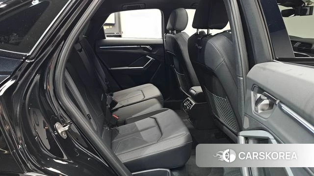 Audi Q3 (F3) 2025 Черный из Кореи, фото 2