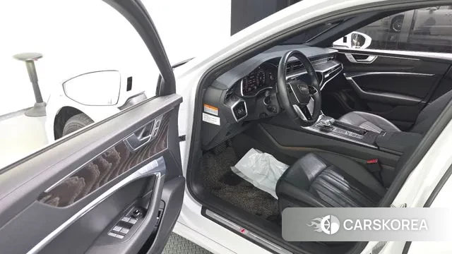 Audi A6 (C8) 2021 Белый из Кореи, фото 2