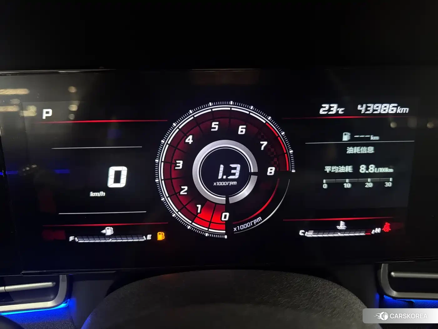 Hyundai Elantra 2023 Белый из Китая, фото 2