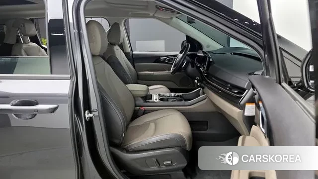 Kia The New Carnival 4th Generation 2024 Серый из Кореи, фото 2