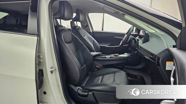 Kia EV6 2021 Жемчужный цвет из Кореи, фото 2