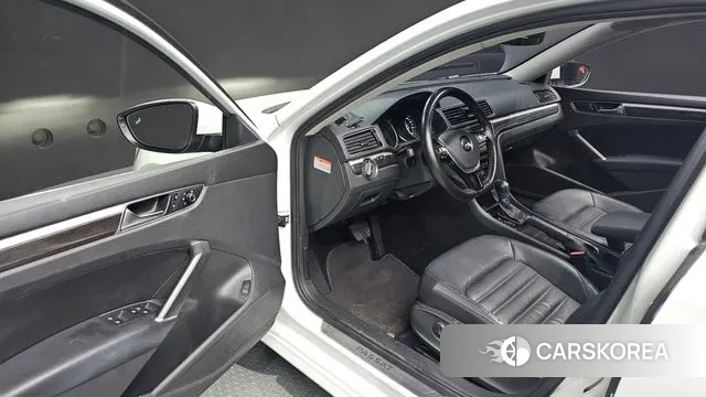 Volkswagen The New Passat 2018 Белый из Кореи, фото 2