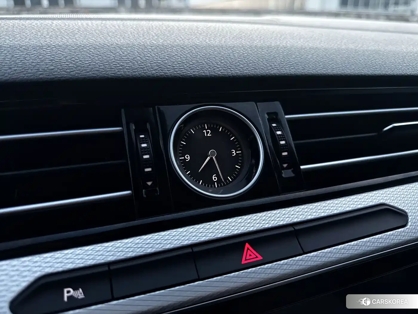 Volkswagen Magotan 2025 Черный из Китая, фото 2