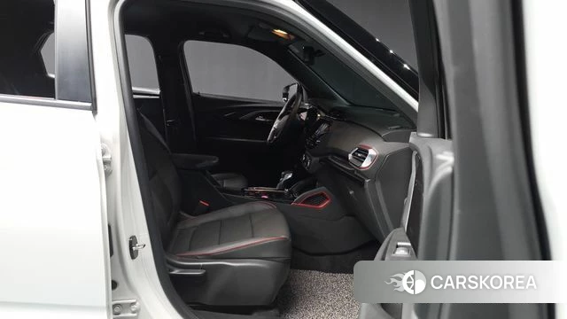 Chevrolet (GM Daewoo) Trailblazer 2021 Белый из Кореи, фото 2