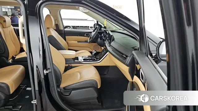 Kia Carnival 4th generation 2021 Черный из Кореи, фото 2